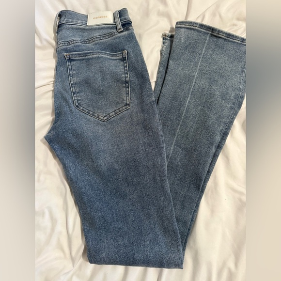 Express Women's Mid Rise Medium Wash Skyscraper Jeans size 2R - Picture 5 of 9